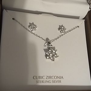 Giani B Earrings and Necklace Set